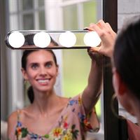 Hollywood Makeuplys med sugekop til spejl, ledningsfri | StudioLight